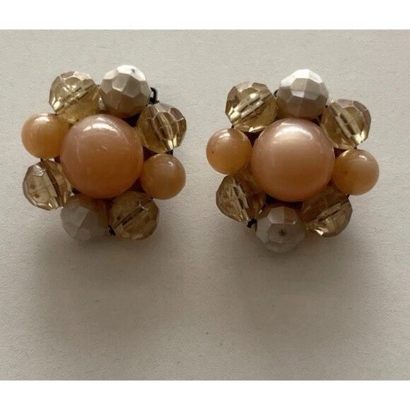 Vintage 1950s Faux Pearl Sea Cream Orange Crystal Cluster Clip on Earrings - Picture 9 of 12